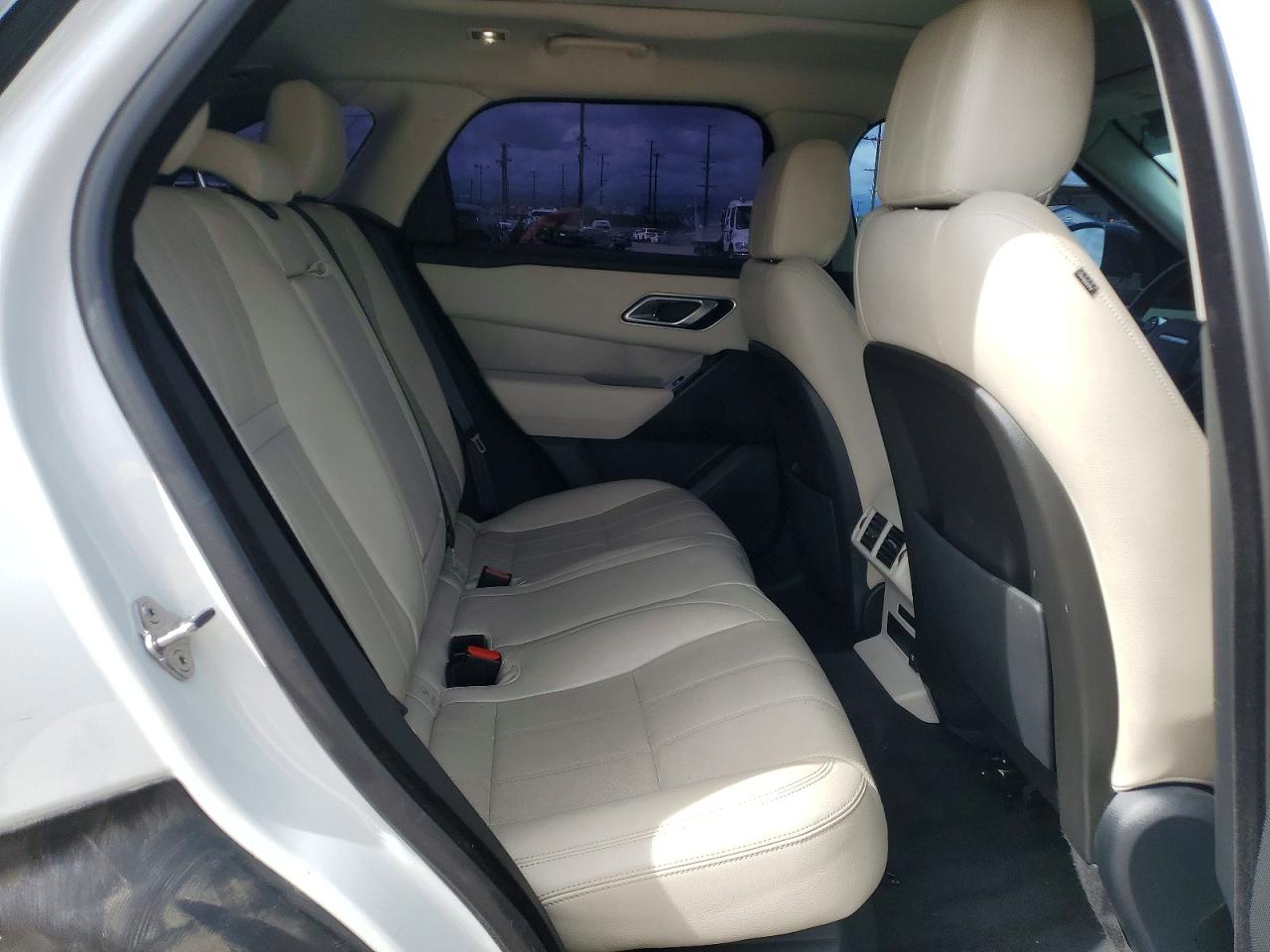 2019 Land Rangerover VIN SALYB2FV1KA233953 photo 11