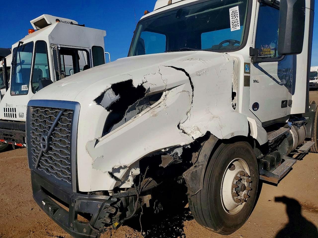 2022 VOLVO Vn VIN 4V4NC9EH9NN313238 photo 9