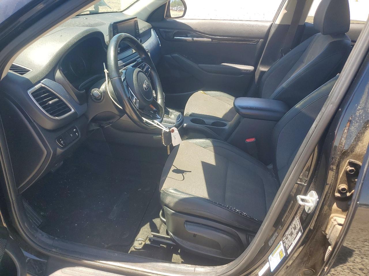 2021 Kia Seltos VIN KNDEU2AA0M7229949 photo 7