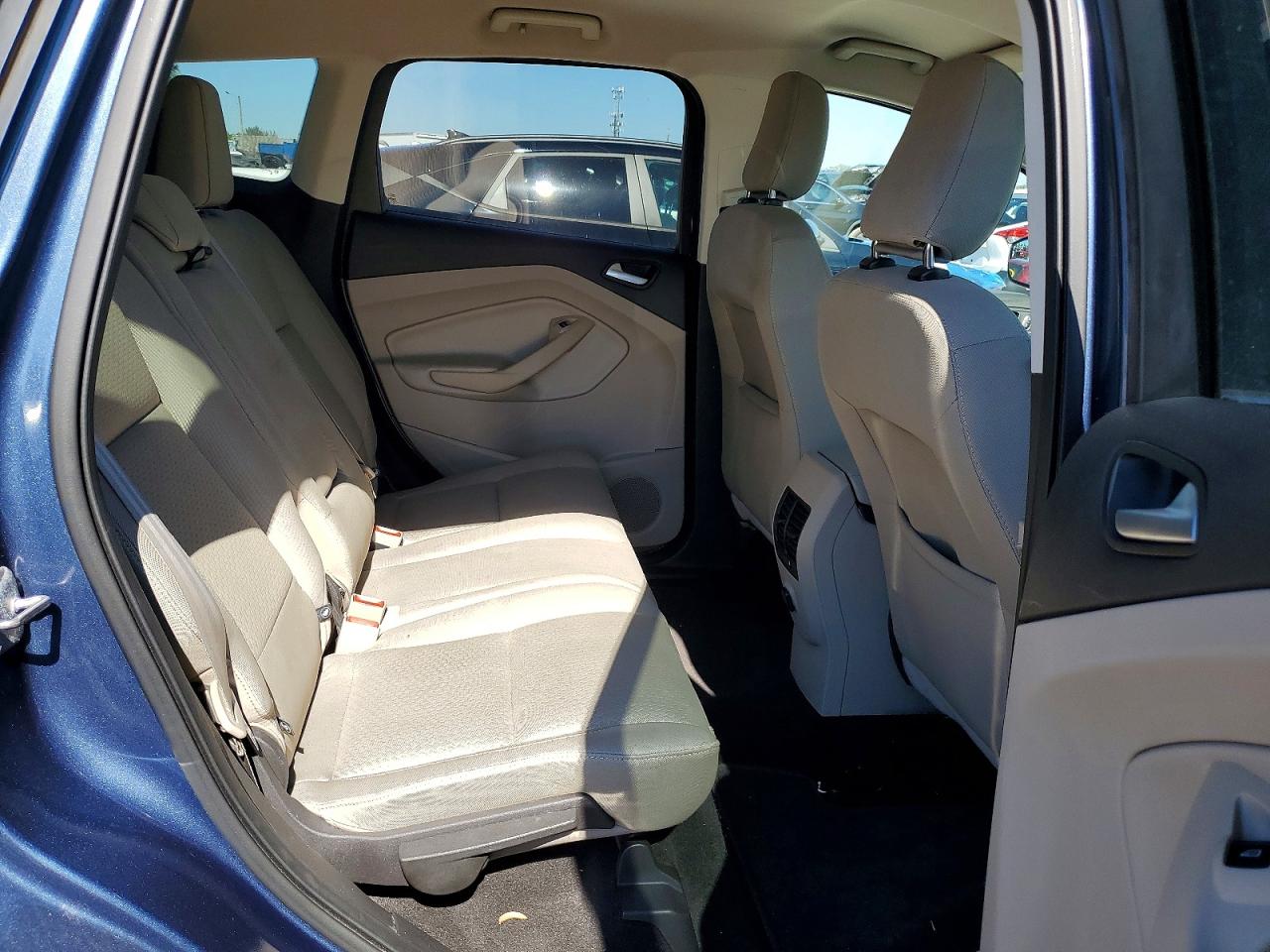 2018 Ford Escape VIN 1FMCU9GD7JUC79127 photo 10