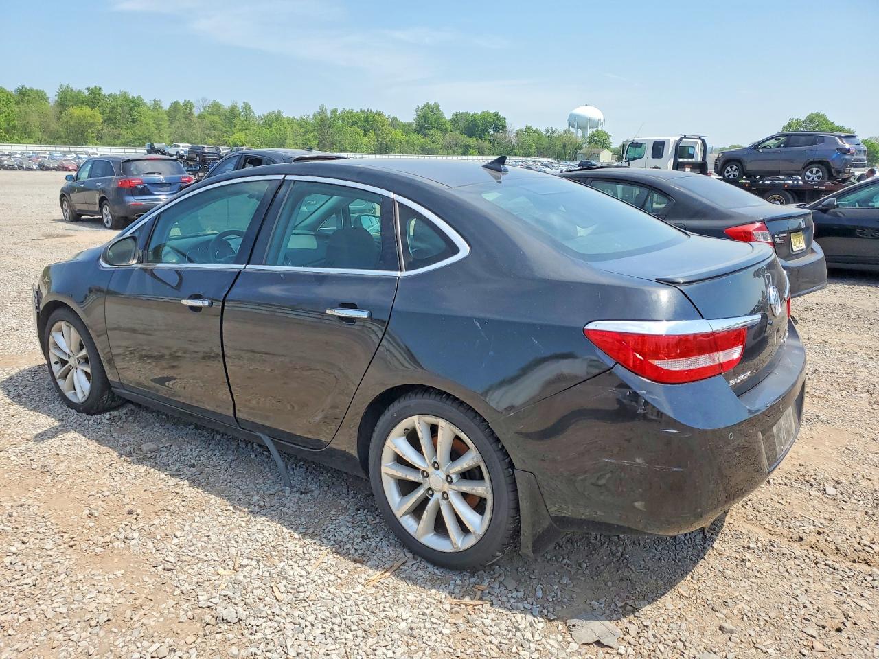2014 Buick Verano VIN 1G4PS5SK8E4142905 photo 2