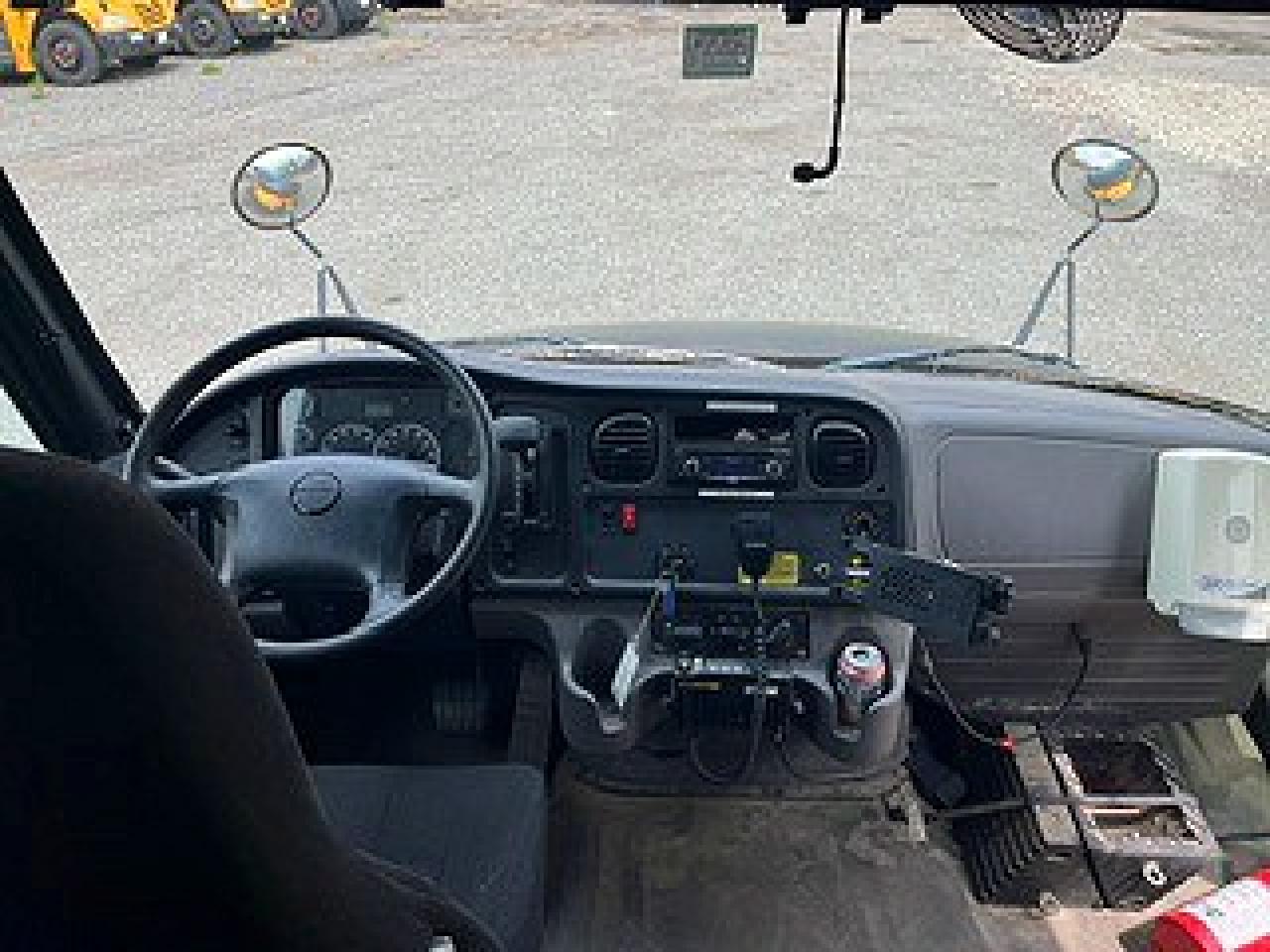 2015 FREIGHTLINER All models VIN 4UZABPDU9FCGL9813 photo 9