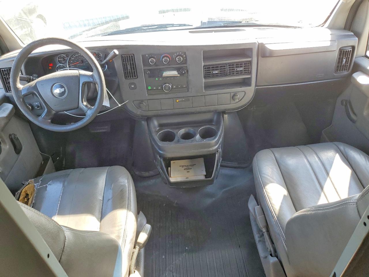 2008 CHEV Express VIN 1GCFG15X281104707 photo 8