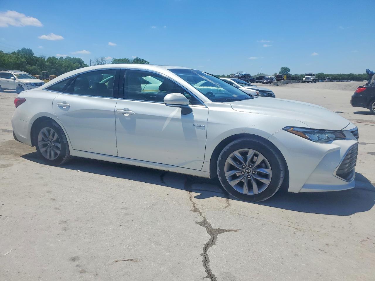 2019 Toyota Avalon VIN 4T1B21FB4KU011589 photo 4
