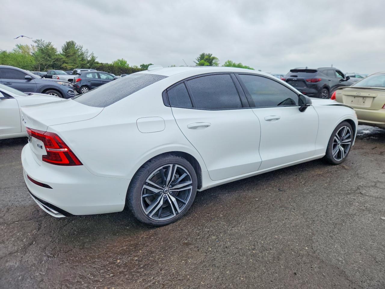 2019 Volvo S60 VIN 7JRA22TM6KG014005 photo 3