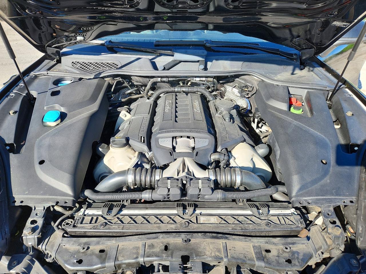 2017 PORSCHE Cayenne VIN WP1AC2A27HLA92823 photo 12
