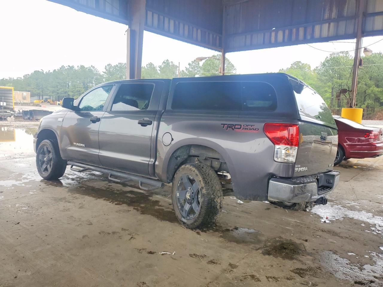 2012 Toyt Tundra VIN 5TFDW5F19CX213313 photo 2