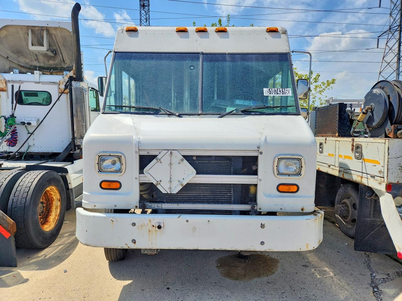 1998 FREIGHTLINER All other VIN 4UZA4FF41WC897922 photo 5
