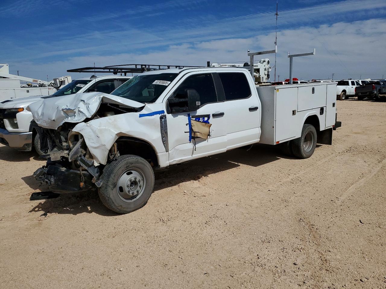 2024 Ford F350 VIN 1FD8W3HN0REF28524 photo 1