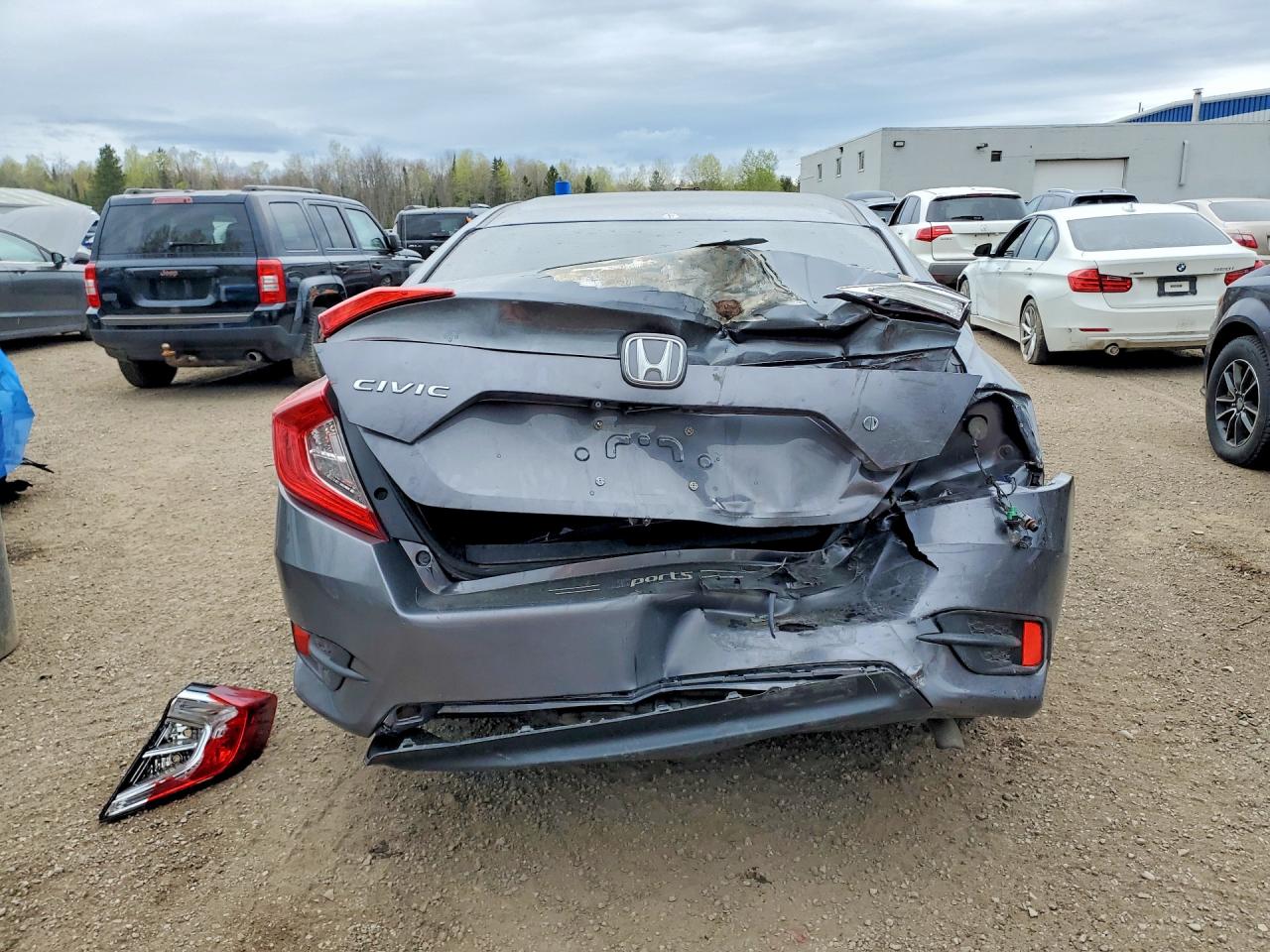 2017 Honda Civic VIN 2HGFC2F51HH015390 photo 6