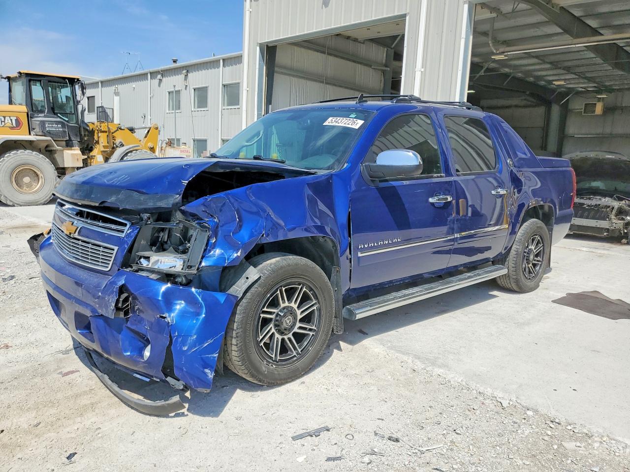 2013 Chevrolet Avalanche VIN 3GNTKGE78DG113094 photo 1