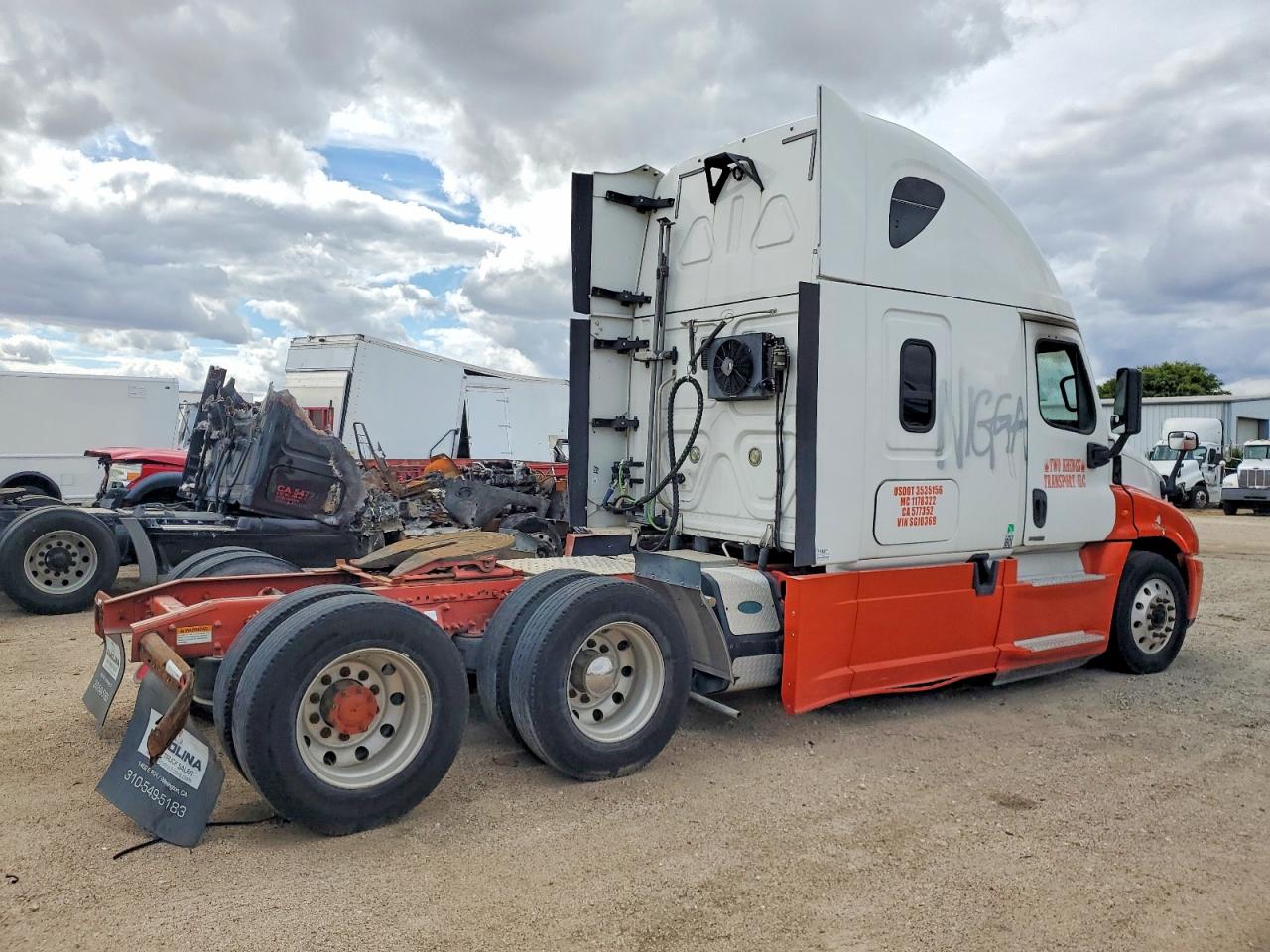2015 FREIGHTLINER All other VIN 3AKJGLD58FSGJ0369 photo 4