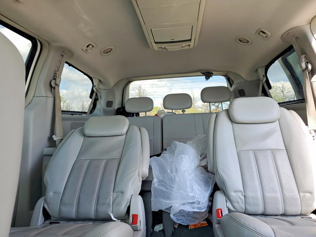 2009 CHRY Minivan VIN 2A8HR54169R640380 photo 10