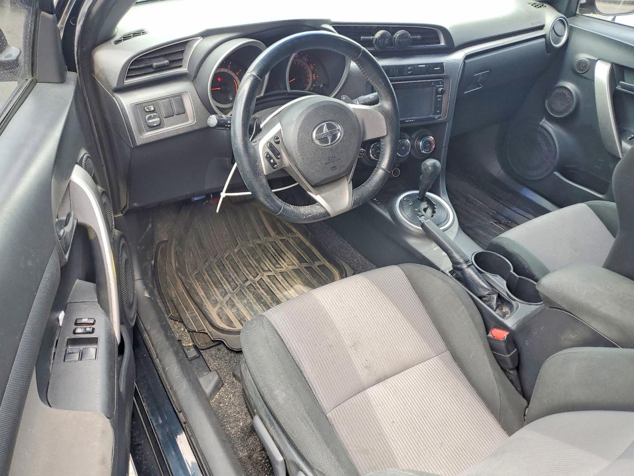2015 Scion Tc VIN JTKJF5C73FJ004824 photo 8