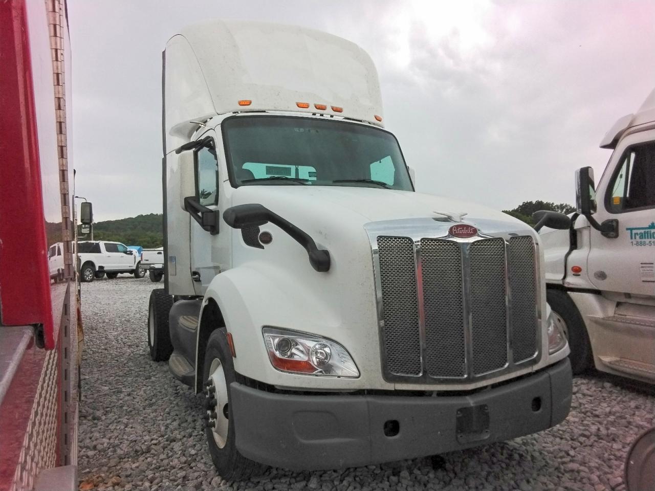 2017 PETERBILT All models VIN 1XPBA48XXHD409527 photo 1