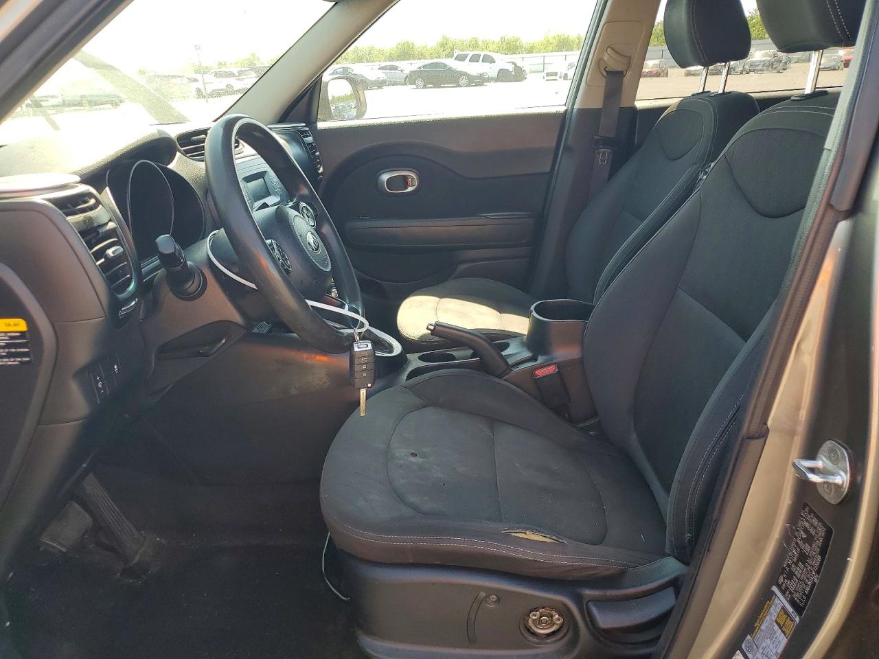 2015 Kia Soul VIN KNDJN2A23F7210268 photo 7