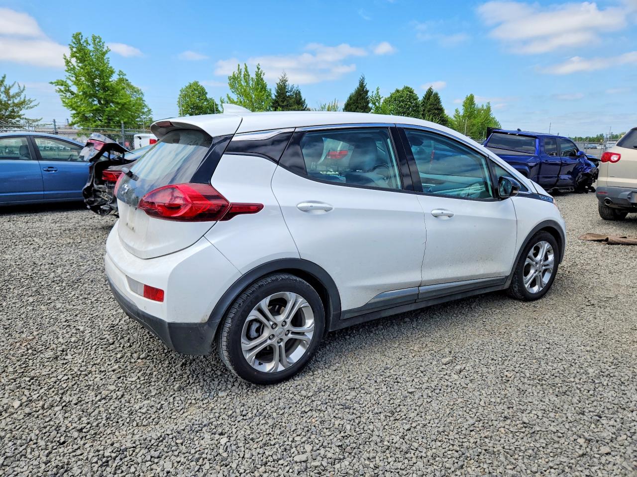 2018 Chevrolet Bolt VIN 1G1FW6S05J4118525 photo 3