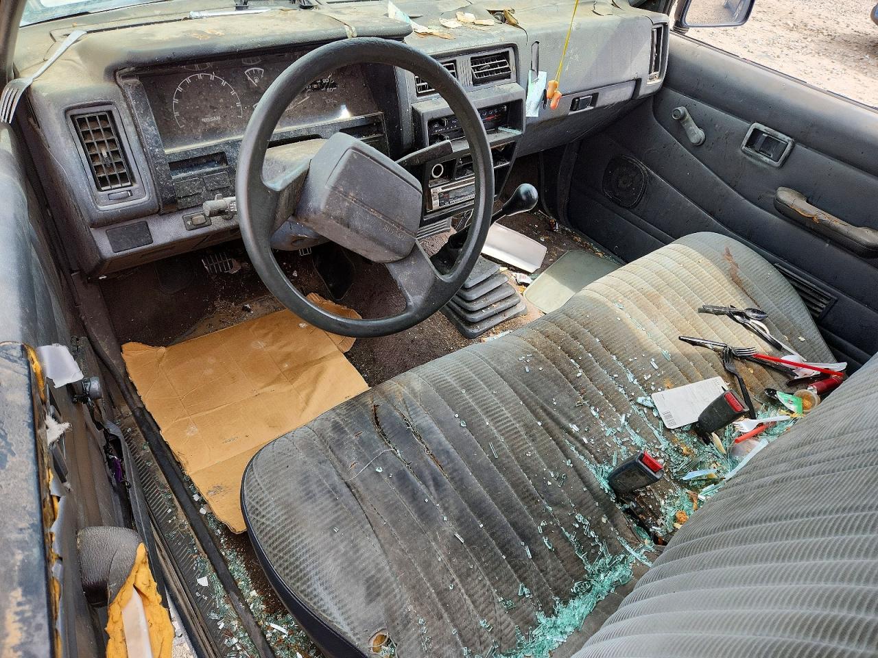 1993 Nissan Navara VIN 1N6SD11S9PC335900 photo 8