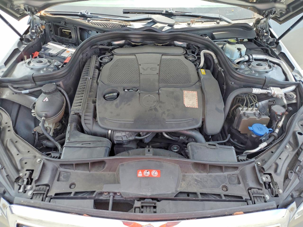 2014 Mercedes-Benz E-class VIN WDDHF5KB9EA963600 photo 11