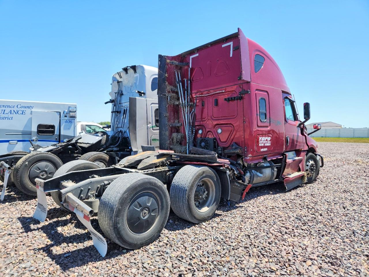 2023 FREIGHTLINER All other VIN 3AKJHHDRXPSLK3515 photo 4