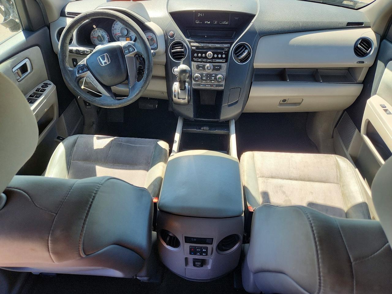 2012 Honda Pilot VIN 5FNYF4H45CB009704 photo 8