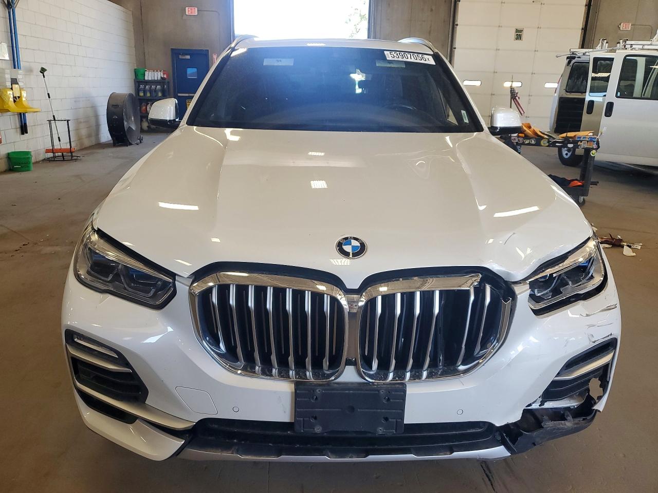 2019 BMW X5 VIN 5UXCR6C53KLL08261 photo 5