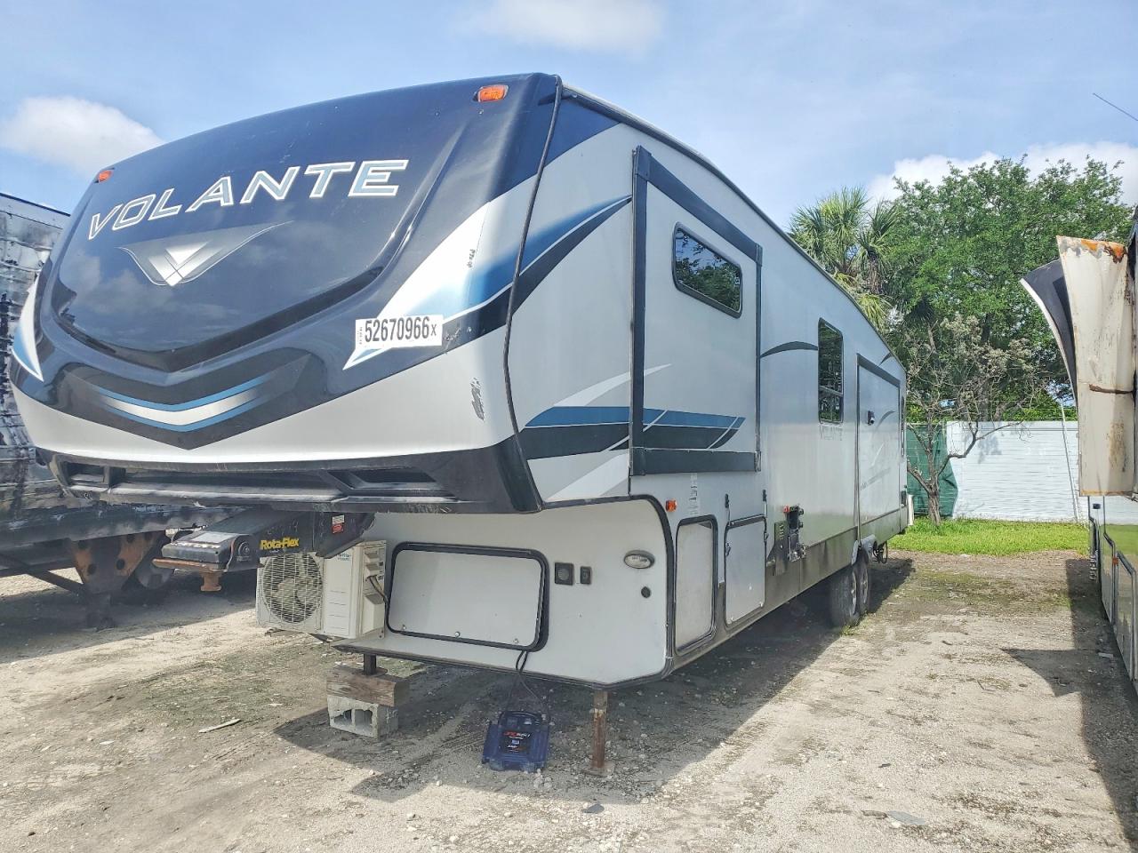 2021 KEYSTONE Trailer VIN 4YDF37021M6360714 photo 7