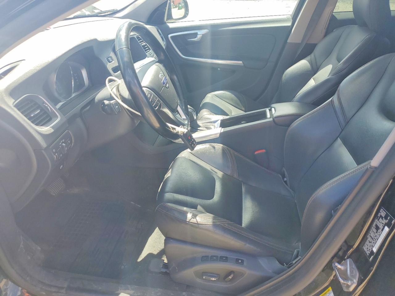 2016 Volvo V60 VIN YV4612HK8G1003612 photo 7