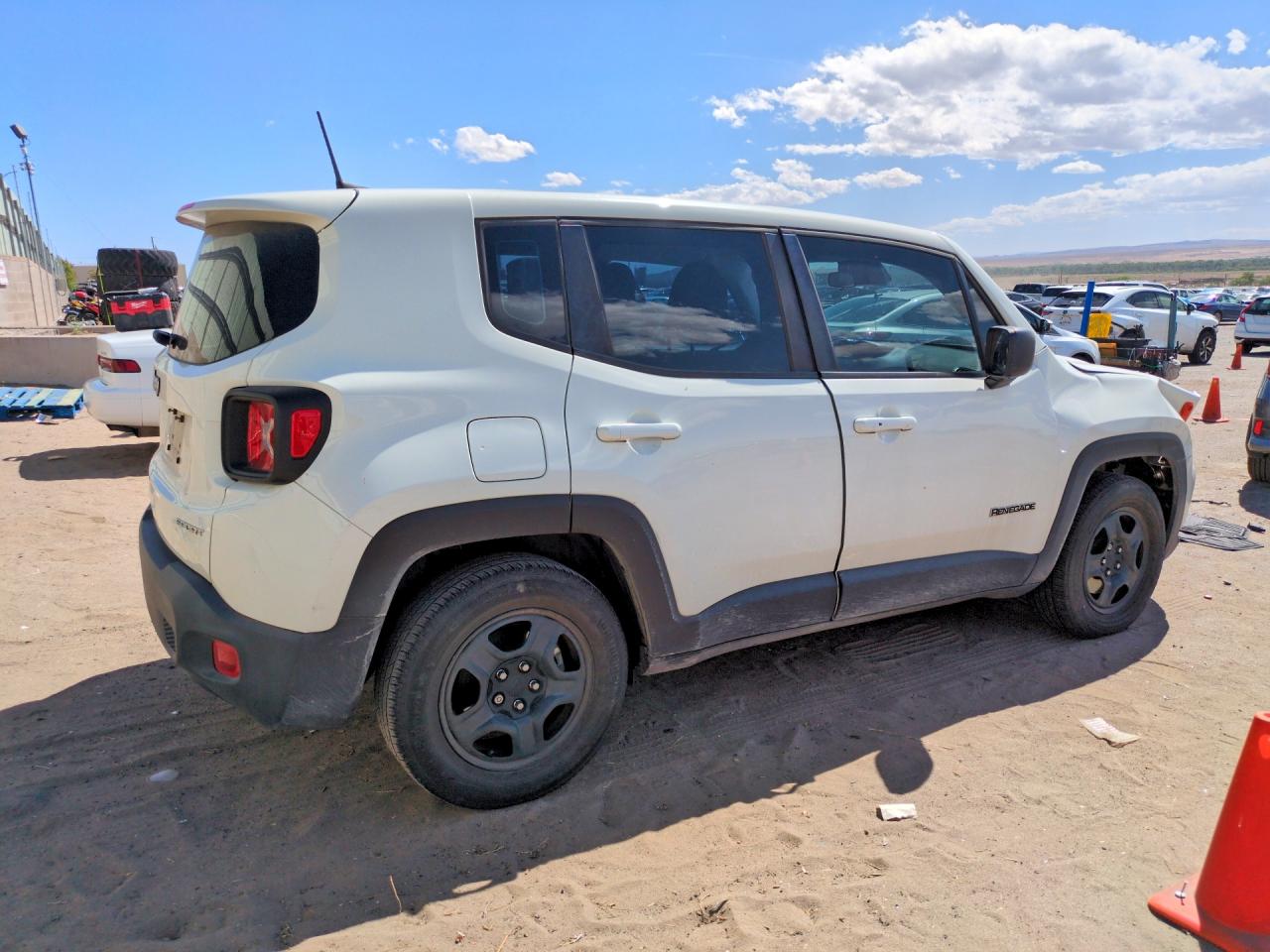 2019 Renegade VIN ZACNJAAB7KPK62035 photo 3