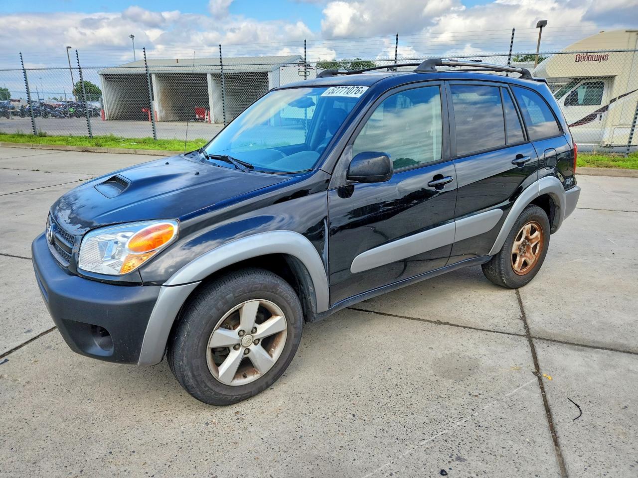 2004 Toyota Rav4 VIN JTEGD20V040039389 photo 1