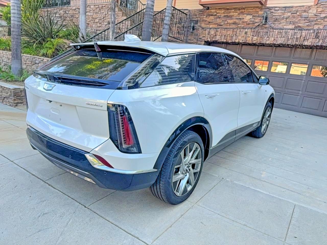 2025 CADILLAC All other VIN 3GYK3BMR3SS224163 photo 4