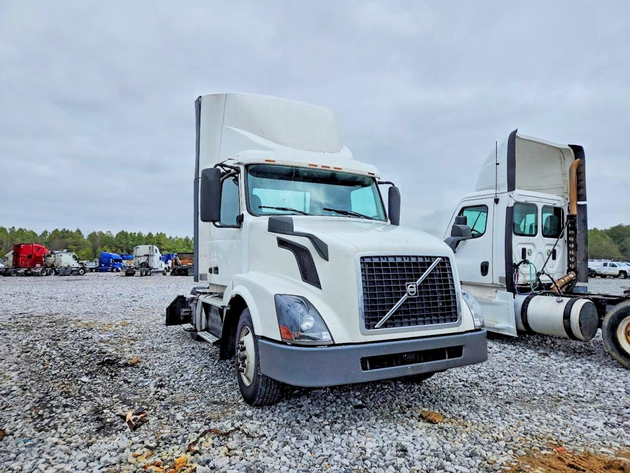 2017 Volvo All models VIN 4V4N39TGXHN988143 photo 9