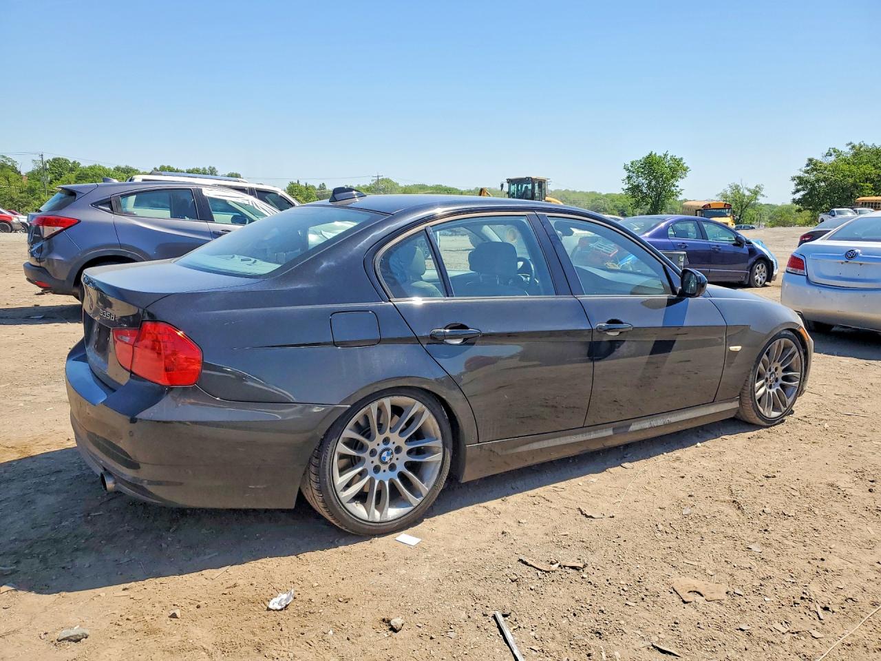 2010 BMW 3 series VIN WBAPN7C56AA778120 photo 3