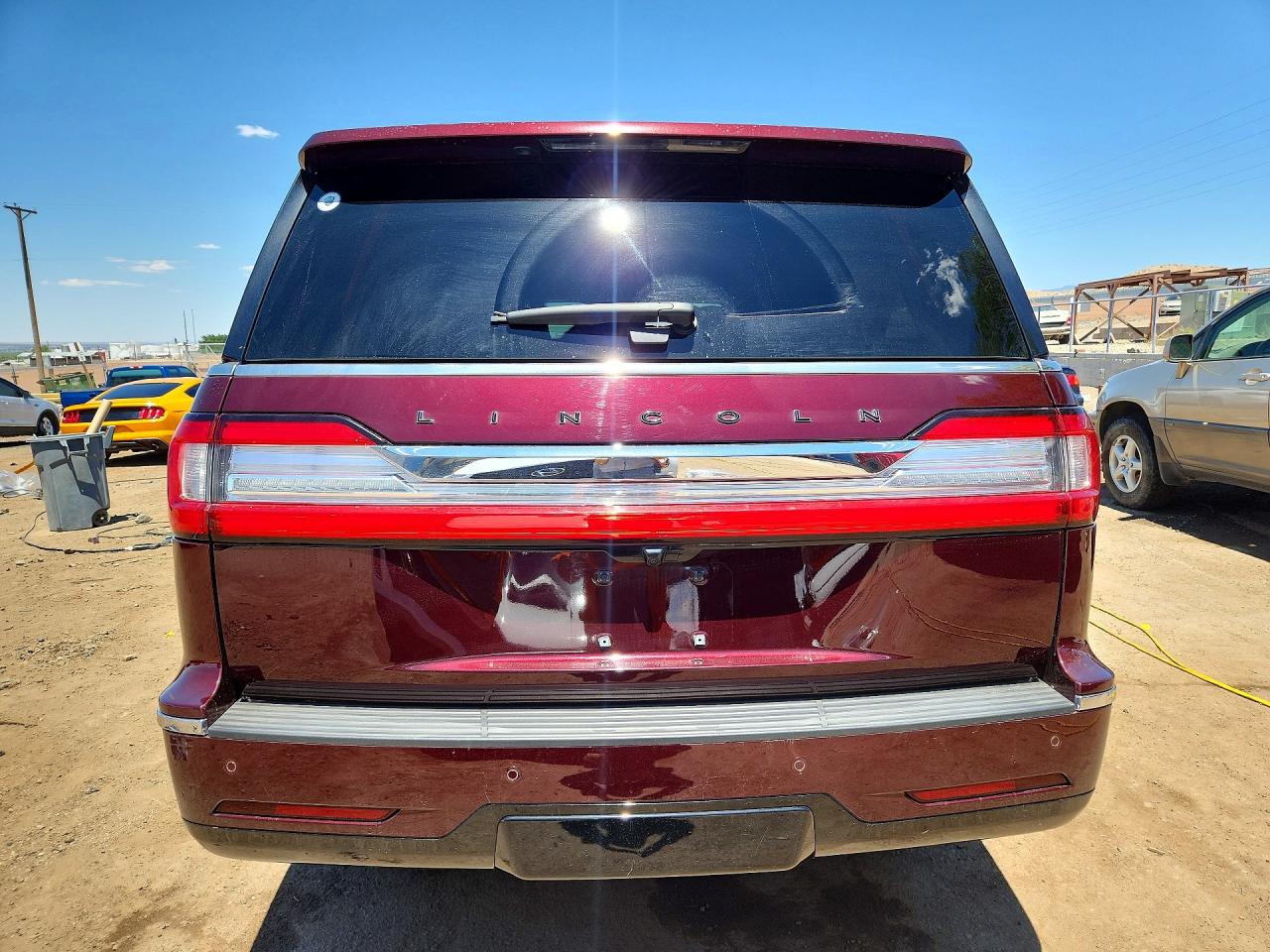 2019 Lincoln Navigator VIN 5LMJJ3TT9KEL16682 photo 6
