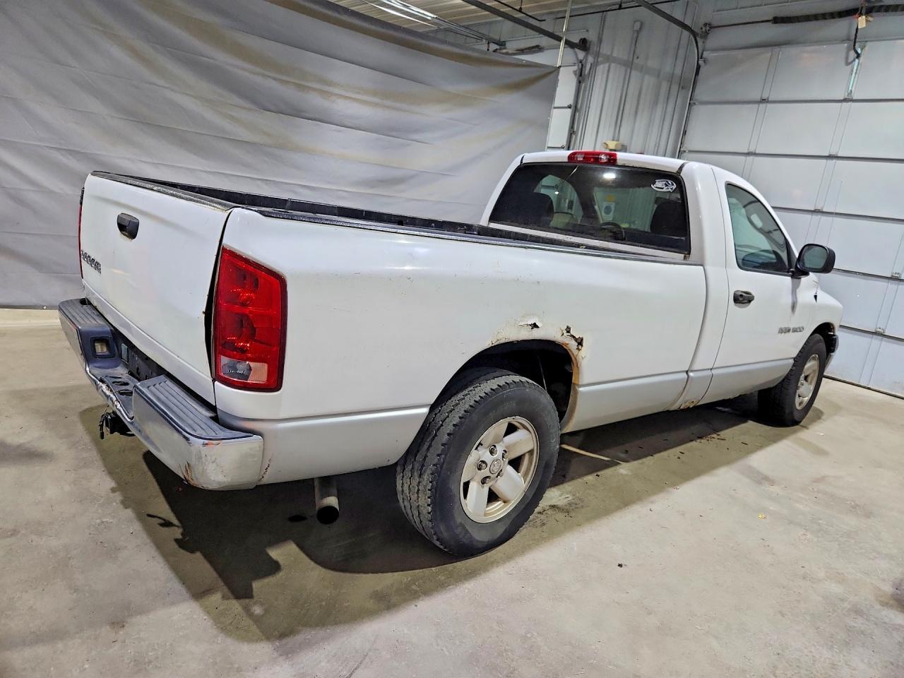 2003 Dodge Ram 1500 VIN 1D7HA16K63J511831 photo 3