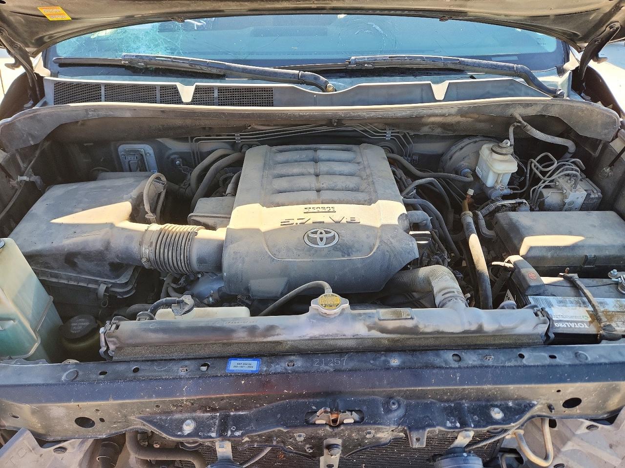 2012 Toyota Tundra VIN 5TFHW5F17CX253617 photo 11
