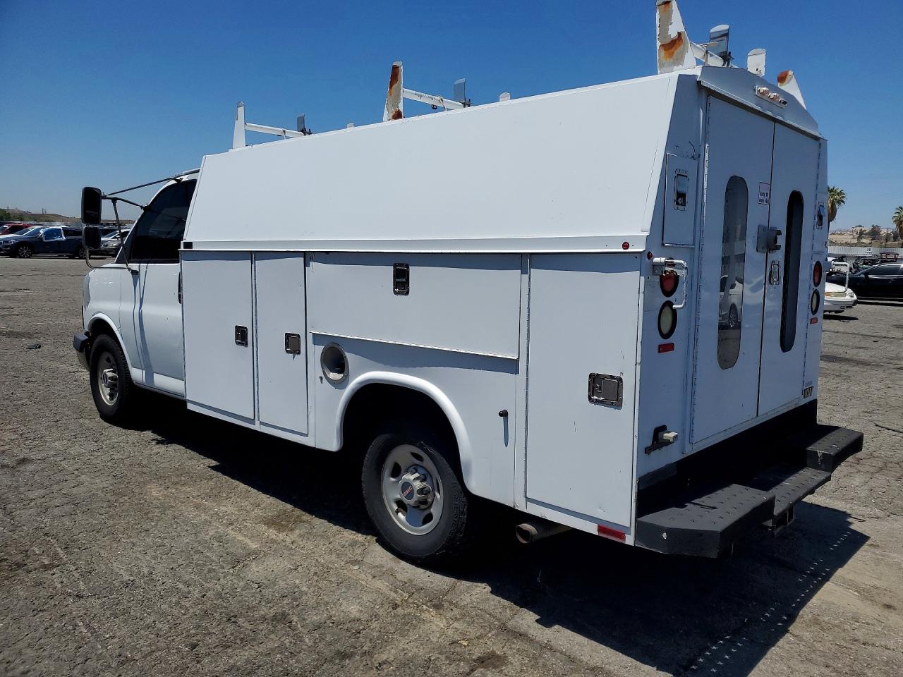 2006 GMC Savana VIN 1GDHG31U361258660 photo 2