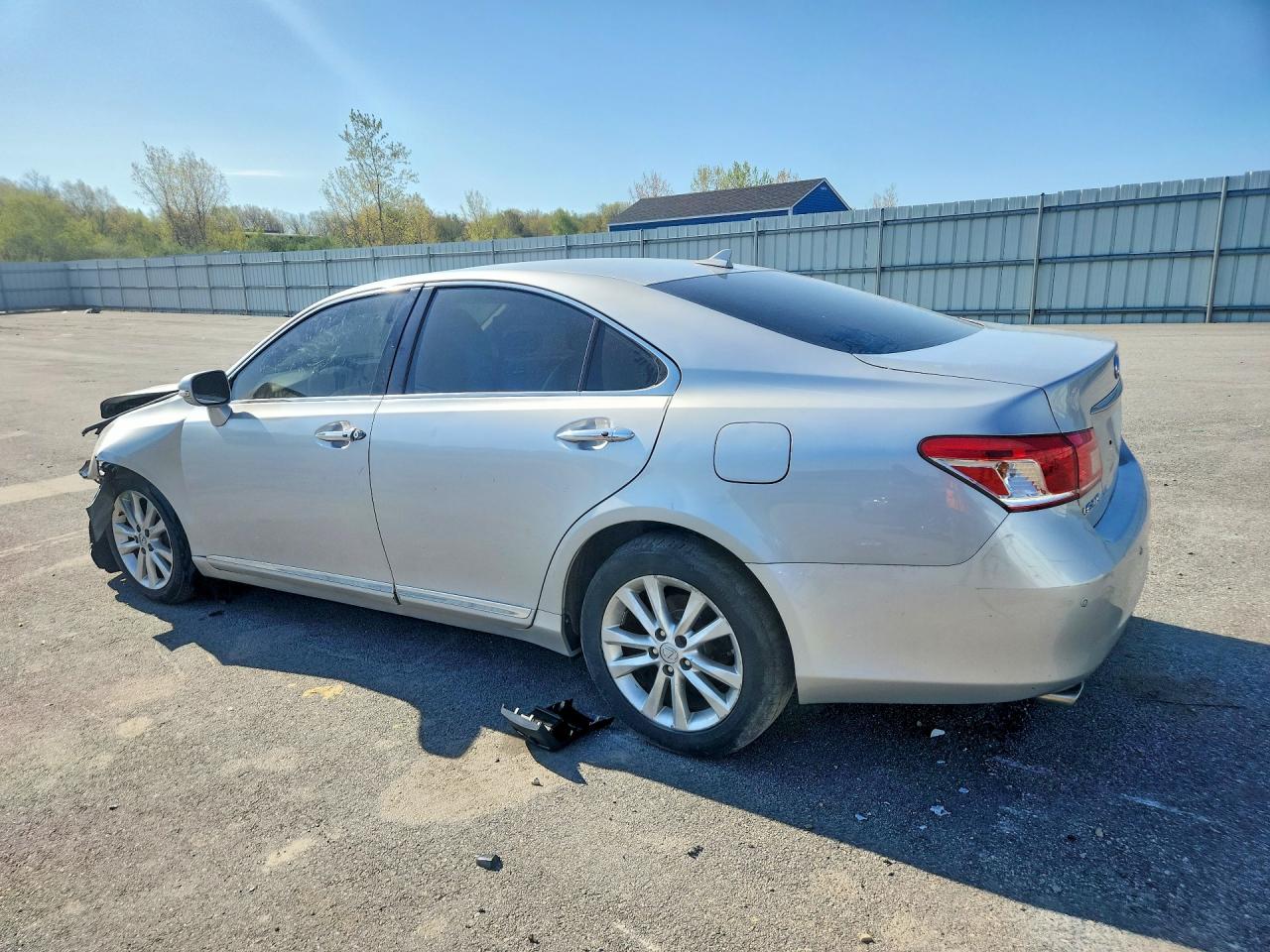2010 Lexus ES350 VIN JTHBK1EG4A2404907 photo 2
