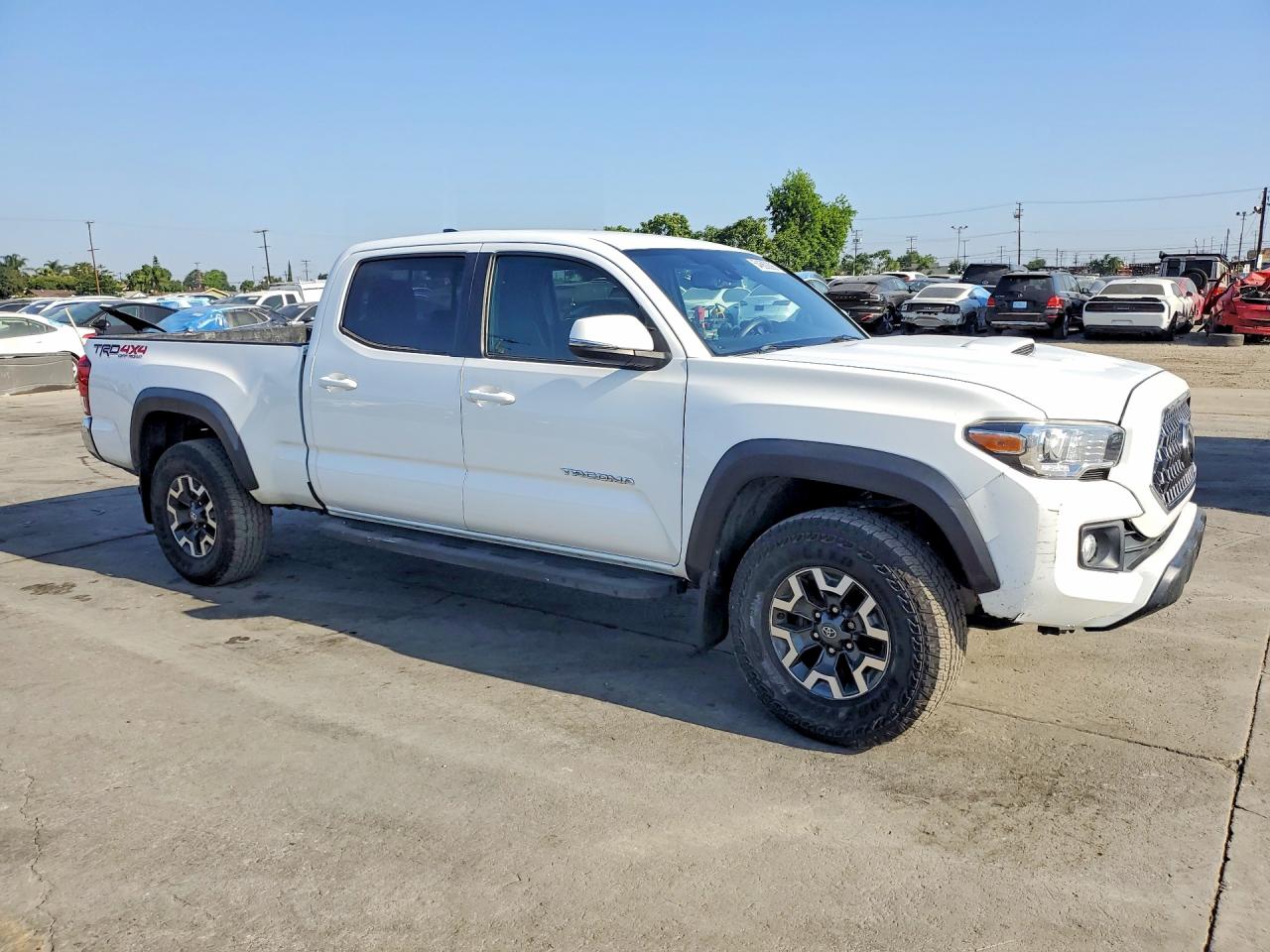 2019 Toyota Tacoma VIN 3TMDZ5BN8KM078510 photo 4