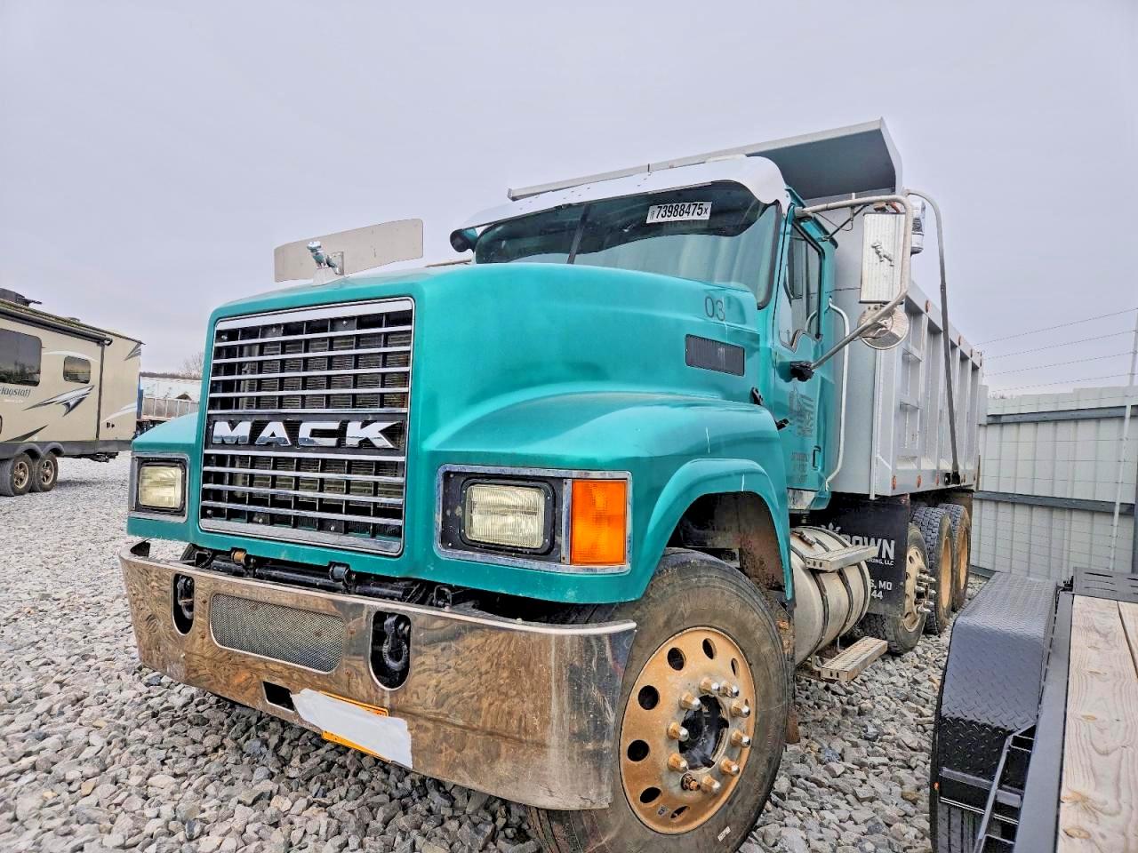 2010 MACK All other VIN 1M1AN09Y3AN005762 photo 2