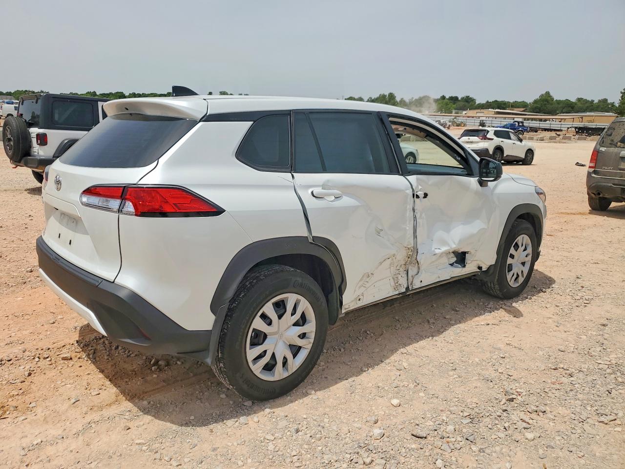 2024 TOYOTA All other VIN 7MUAAAAG1RV097471 photo 3