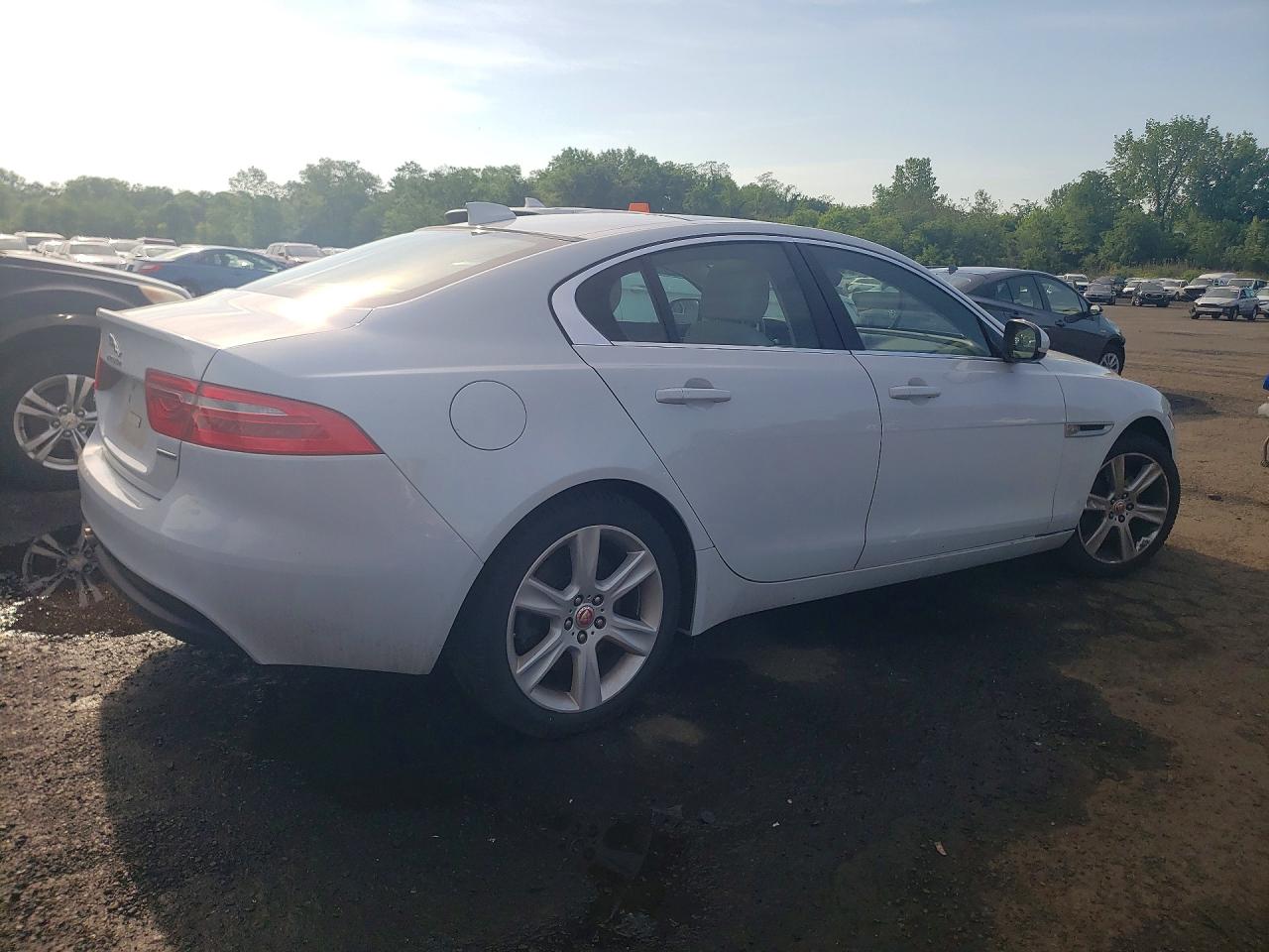 2017 Jaguar Xe VIN SAJAK4BN9HA971696 photo 3