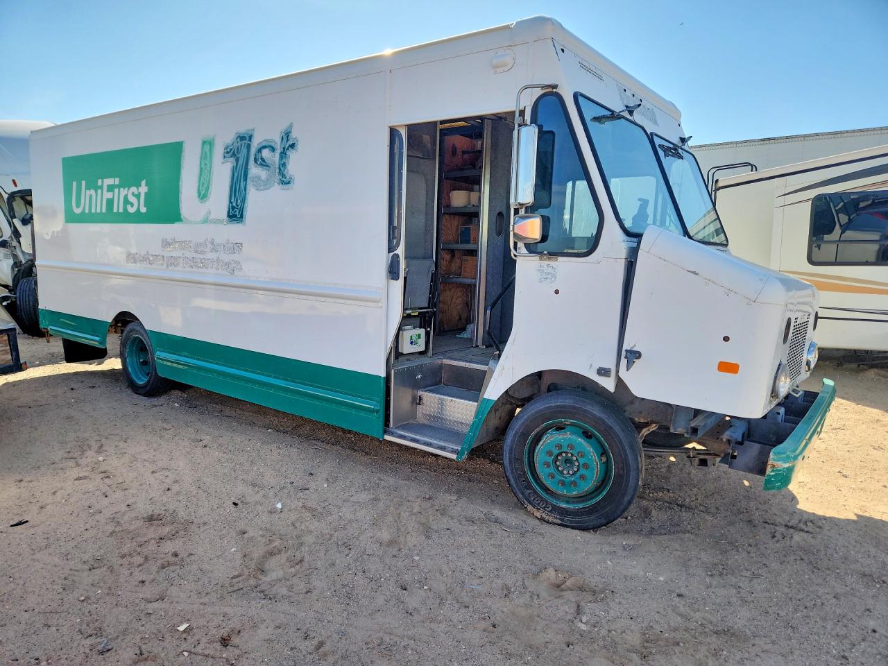 2009 WORKHORSE All models VIN 5B4KPD27X93436958 photo 4