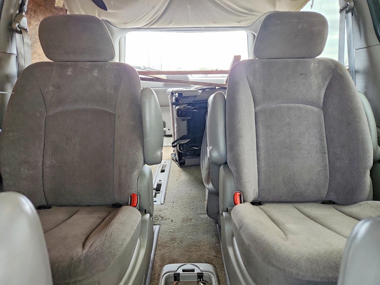 2002 Dodge Caravan VIN 1B8GP34372B583718 photo 10
