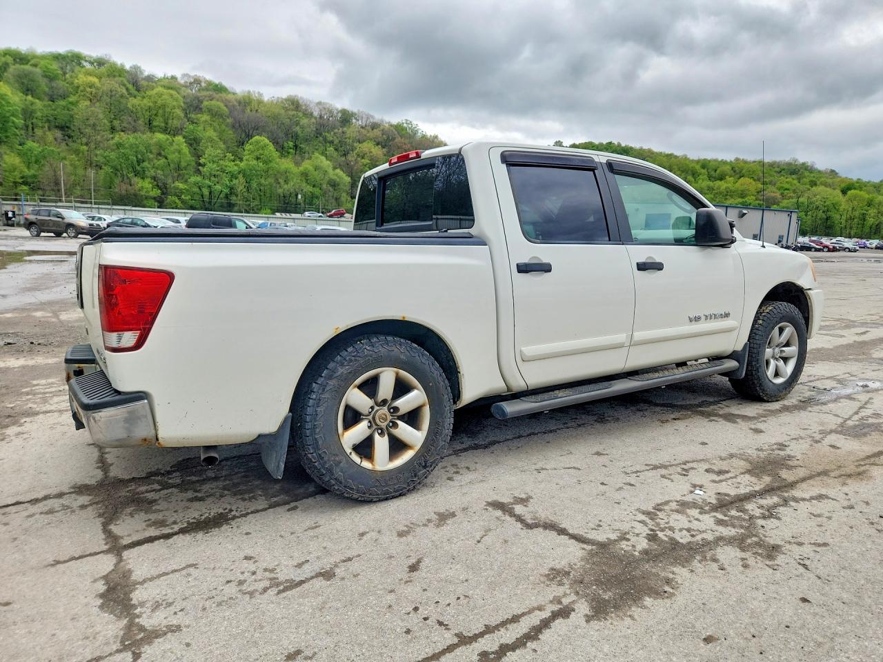 2010 Nissan TITAN VIN 1N6BA0EC5AN314964 photo 3