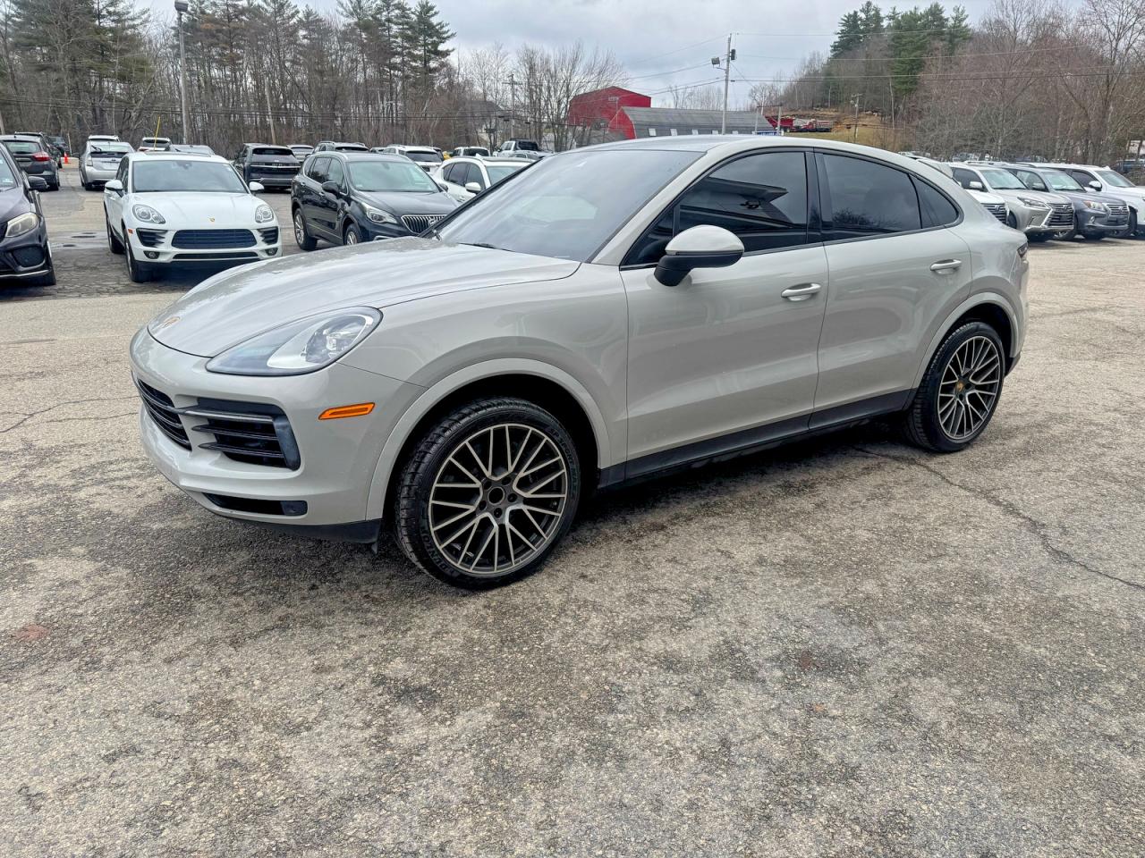 2021 Porsche Cayenne VIN WP1BA2AY1MDA41241 photo 2