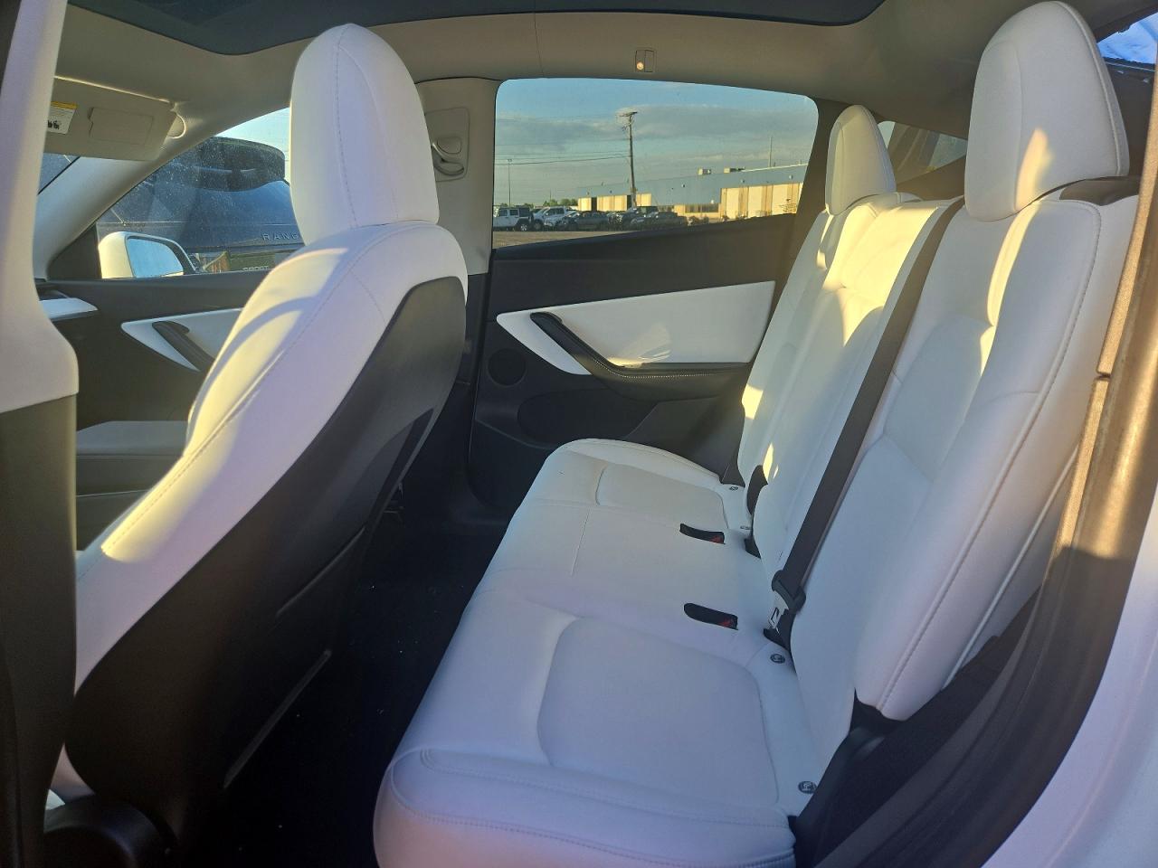 2020 Tesla Model y VIN 5YJYGDEE8LF039550 photo 10
