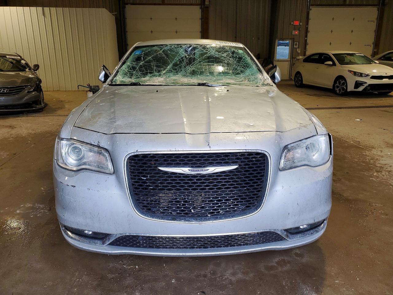 2020 Chrysler 300 VIN 2C3CCARG5LH225660 photo 5