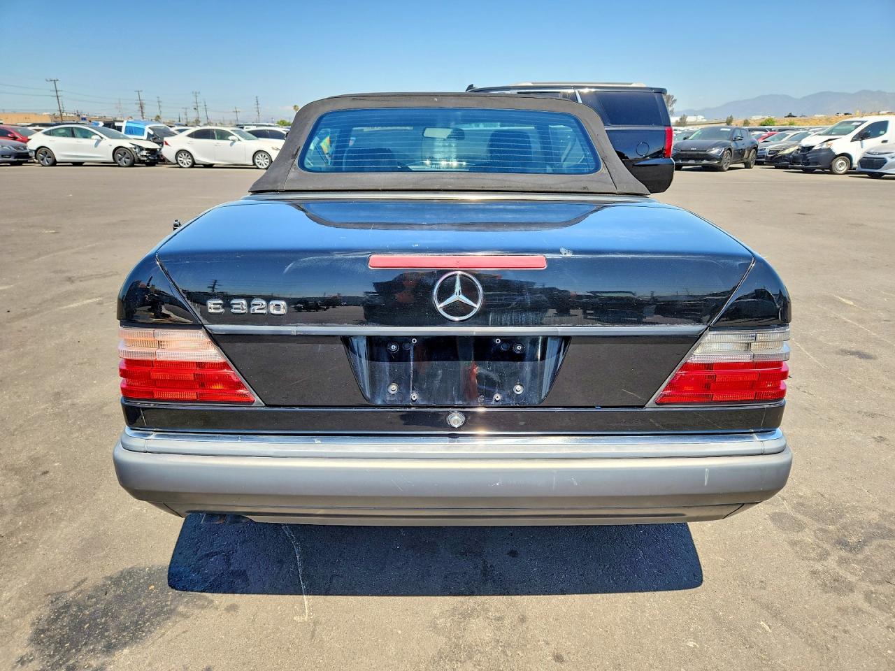 1995 Mercedes-Benz E-class VIN WDBEA66EXSC258051 photo 6