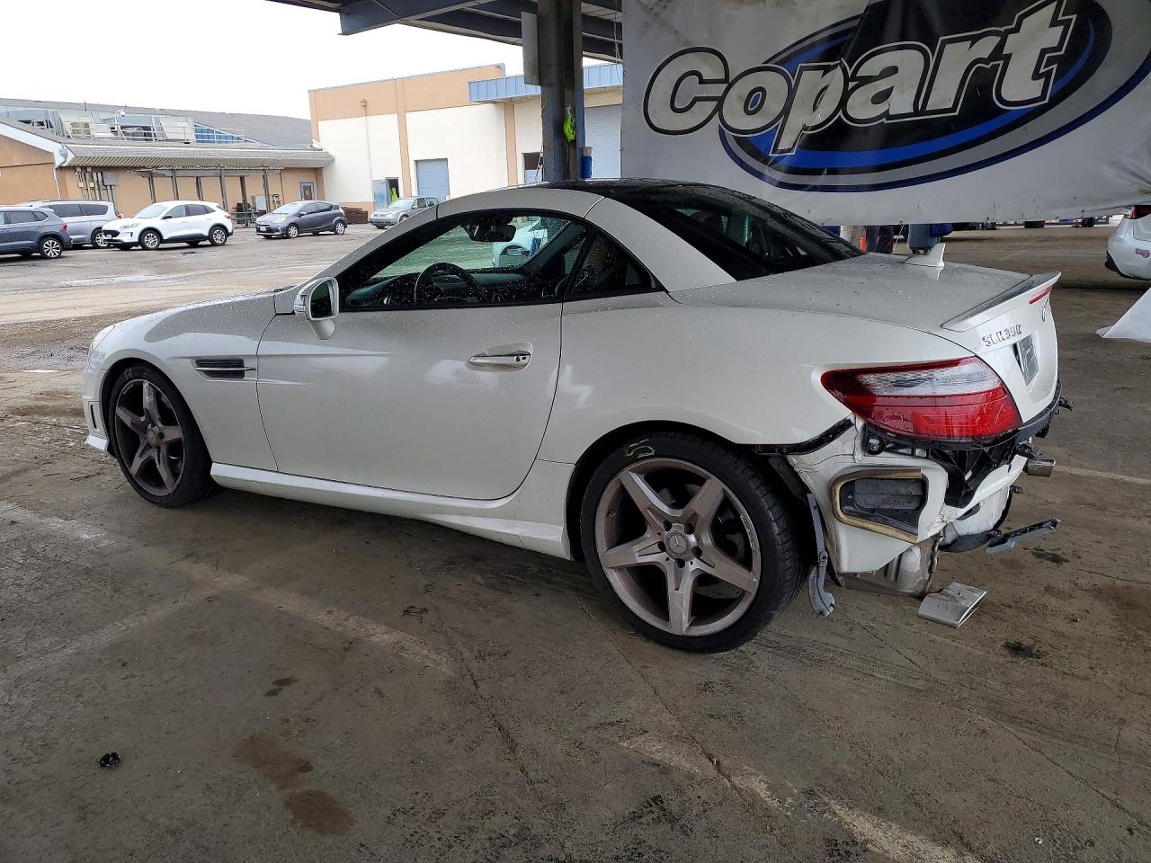 2013 Mercedes-Benz Slk-class VIN WDDPK5HA9DF055431 photo 2